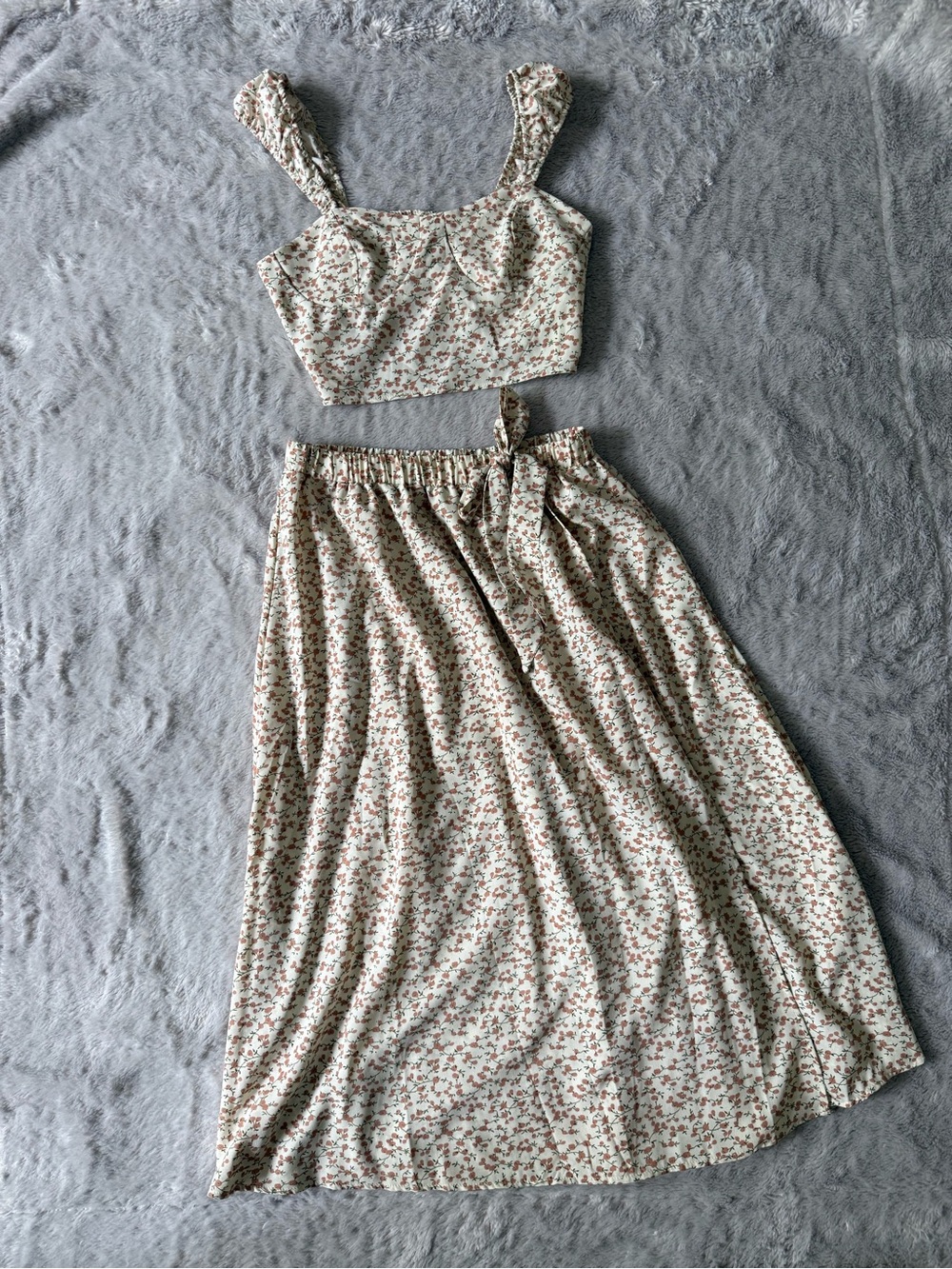SHEIN Cream Floral Two Piece Set